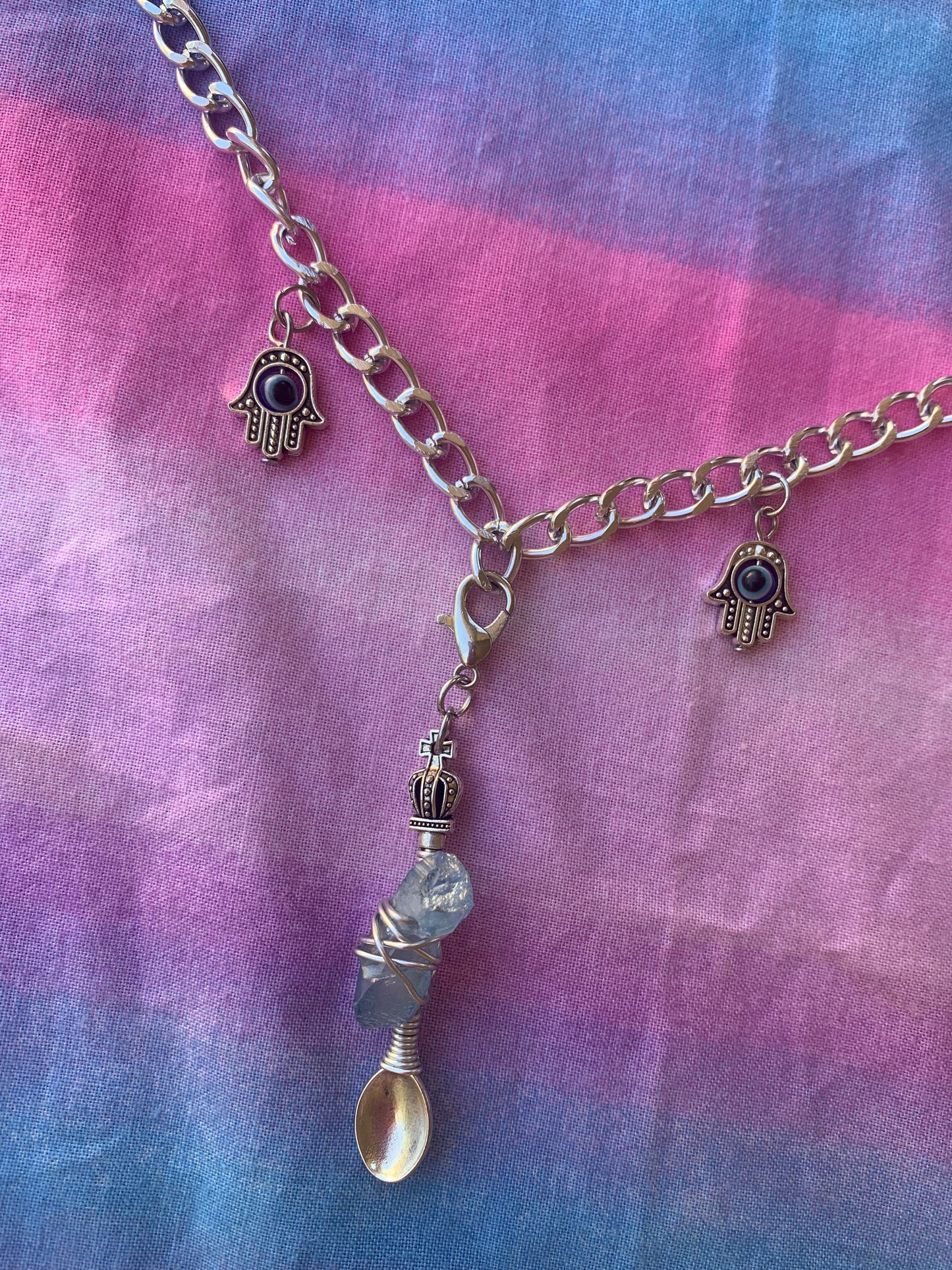 blue "RAVE CHAIN" spoon